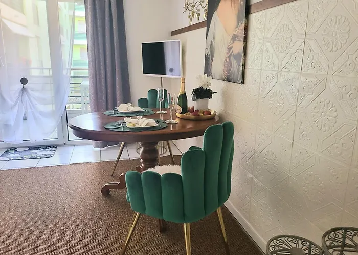 Apartment Traumhaftes In Nur 200m Vom Maggiore Entfernt *